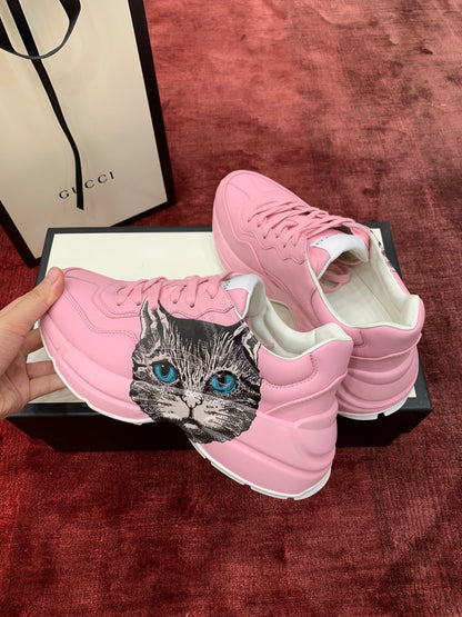 Sneakers & Shoes