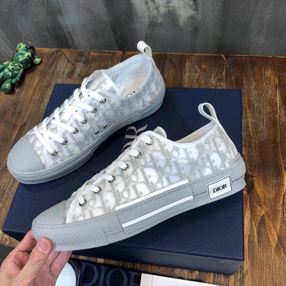 DIO Sneakers