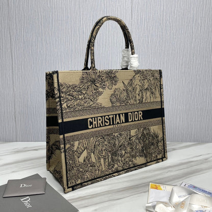 DIO BookTote