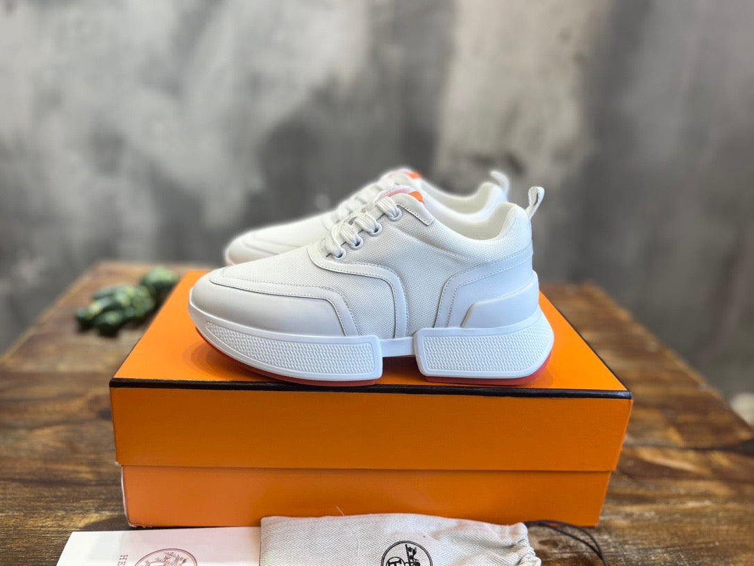 HERM Sneakers