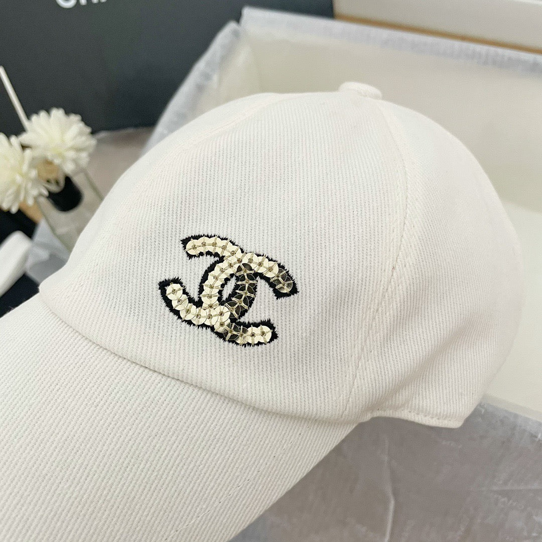 Caps