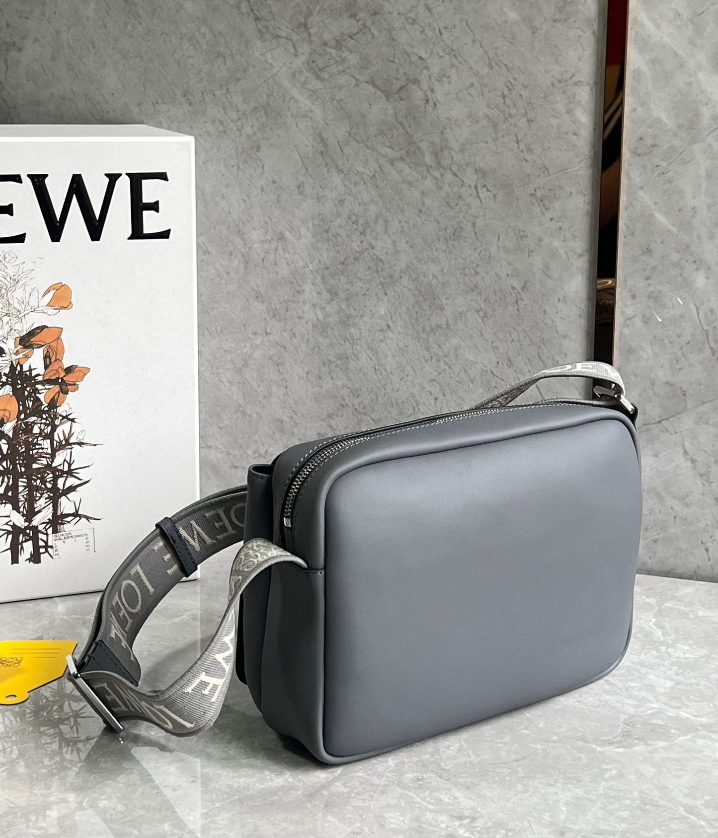 LO Messenger Bag