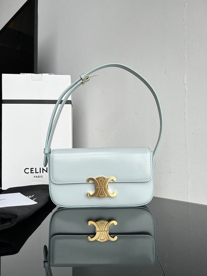 CEL Triomphe Hobo