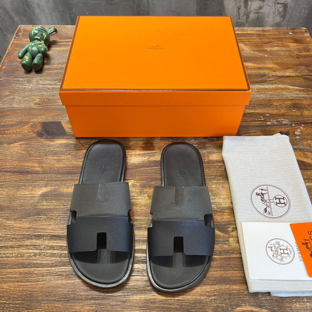 HERM Sandal