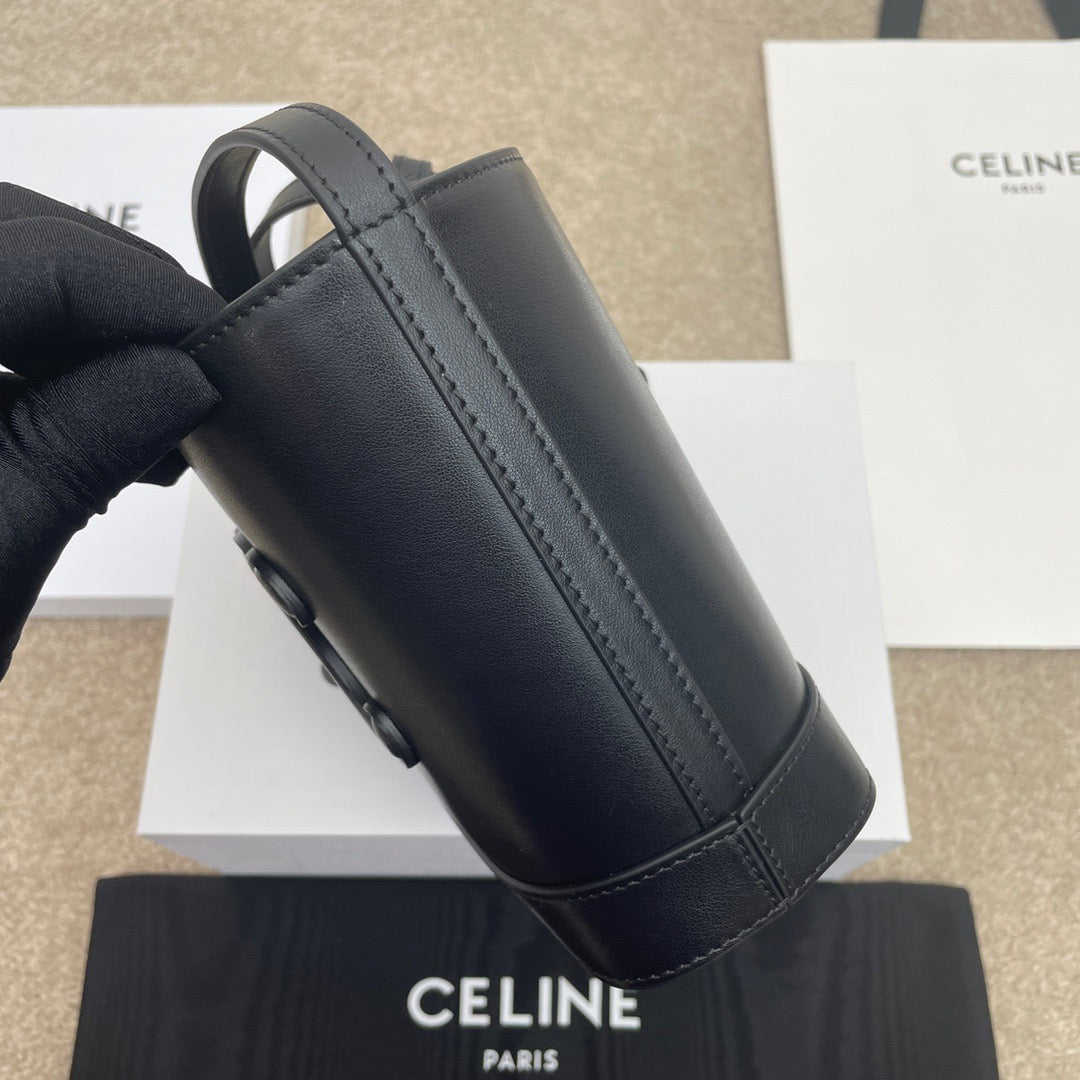 CEL Triomphe Bucket