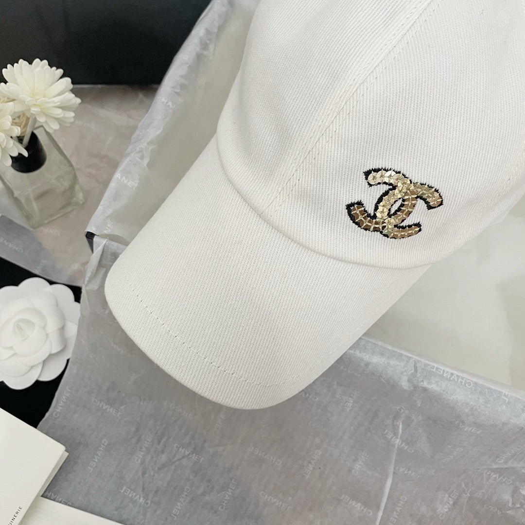 Caps