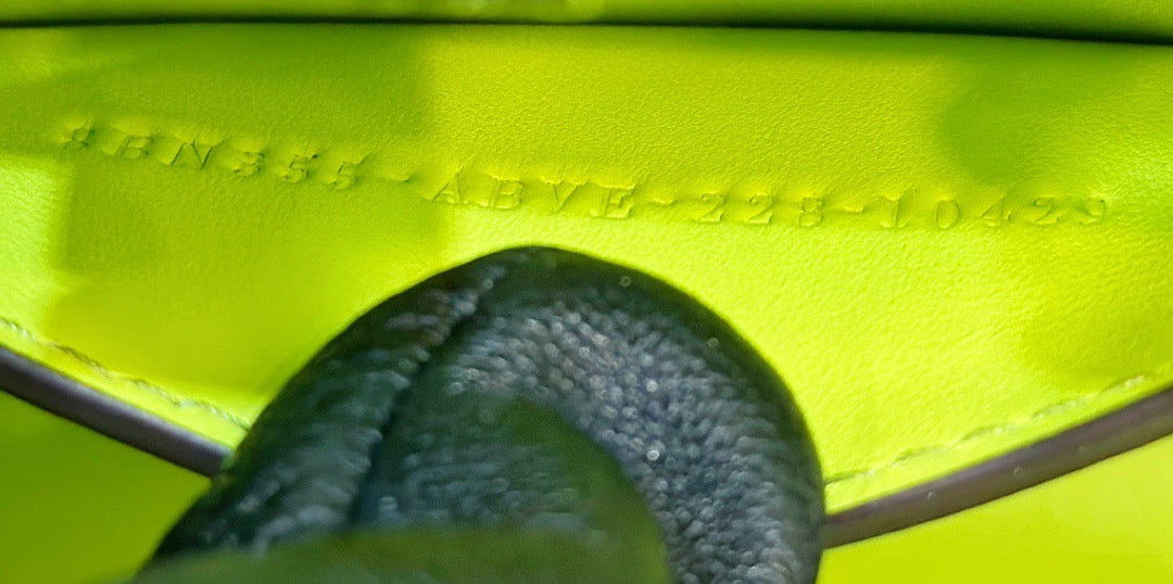 FEN Peekaboo