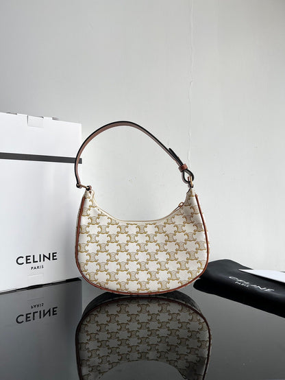 CEL Triomphe Hobo