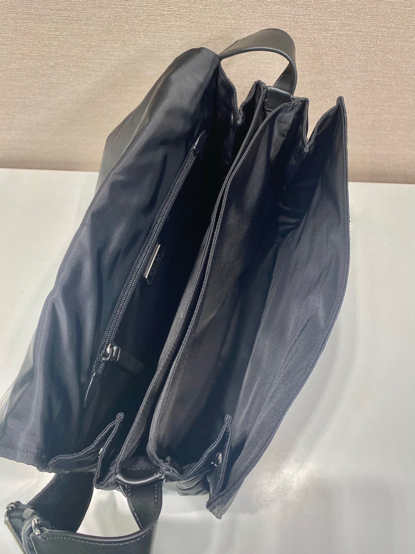 PRA Messenger Bag