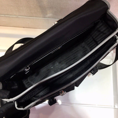 PRA Messenger Bag