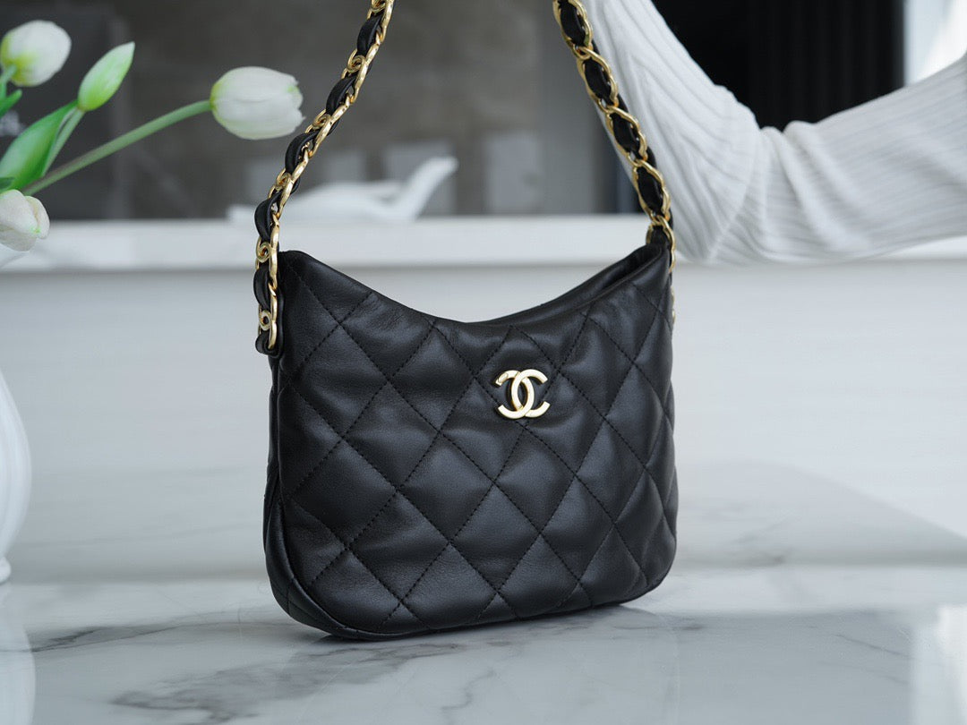 CHA 22K Hobo Bag