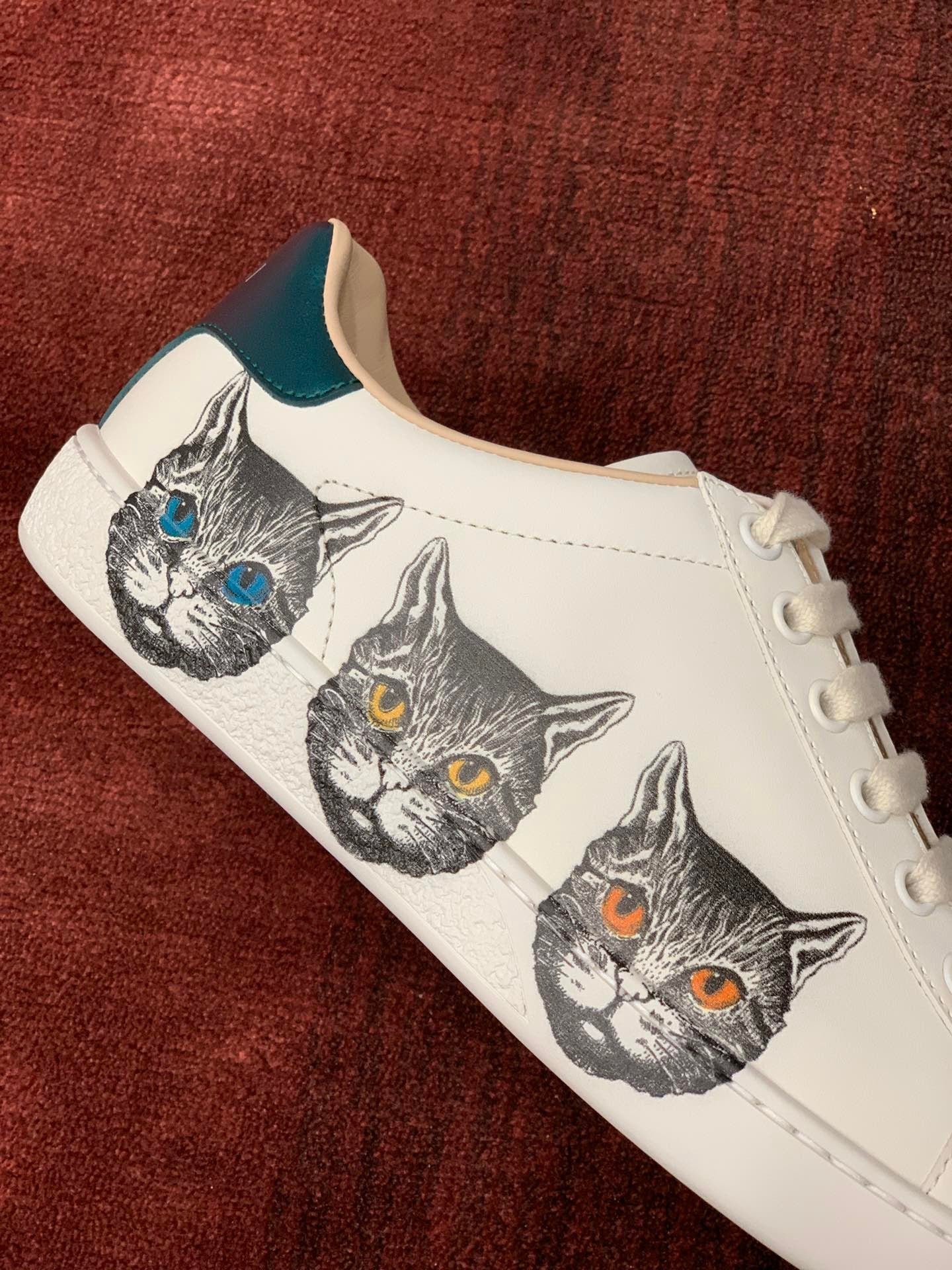 Sneakers & Shoes