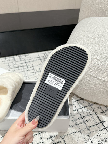 DAD SANDAL MULE IN WHITE SHEARLING