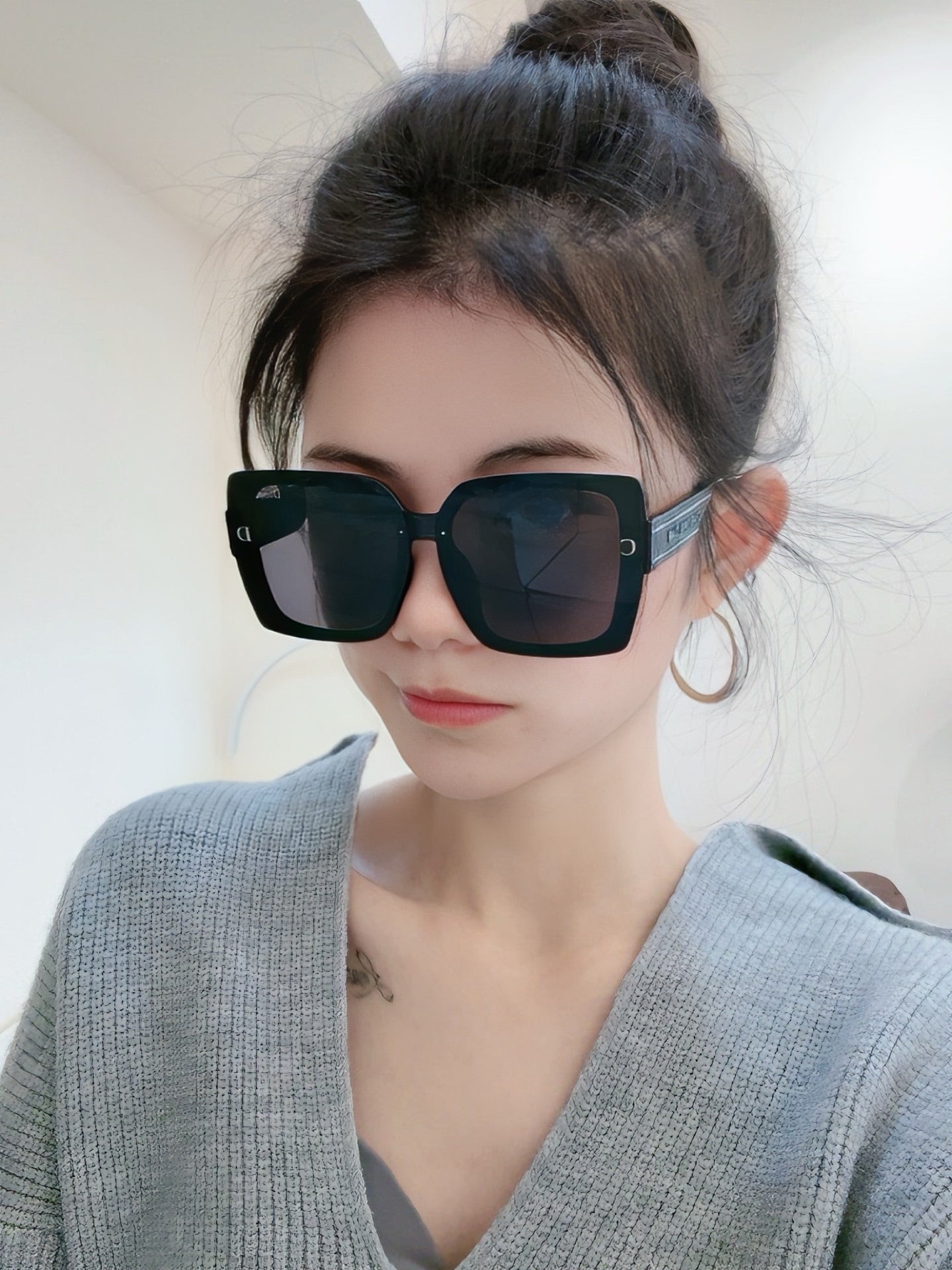 MONTAIGNE SUNGLASS CD0805 IN ACETATE