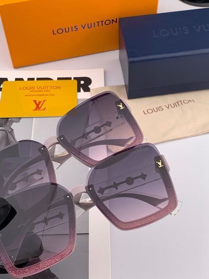 SQUARE SUNGLASSES L5221 IN CLEAR ACETATE GREY SMOKE LENSES