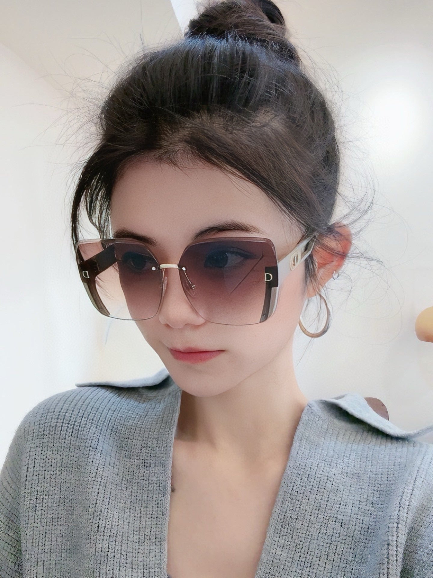 MONTAIGNE SUNGLASS CD6970 IN ACETATE