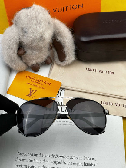 PILOT SUNGLASSES L66 IN BLACK METAL