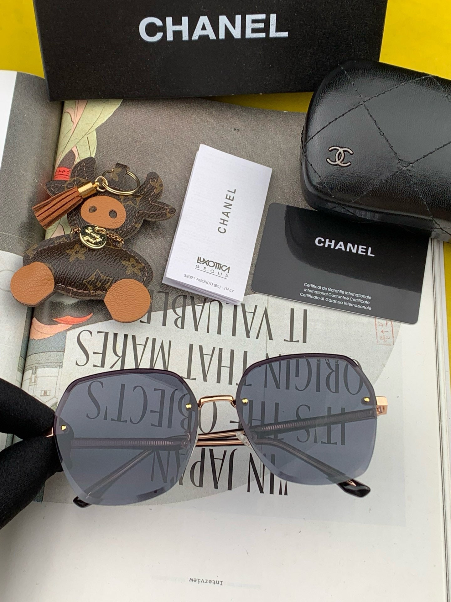 SQUARE SUNGLASSES CH0922 IN METAL