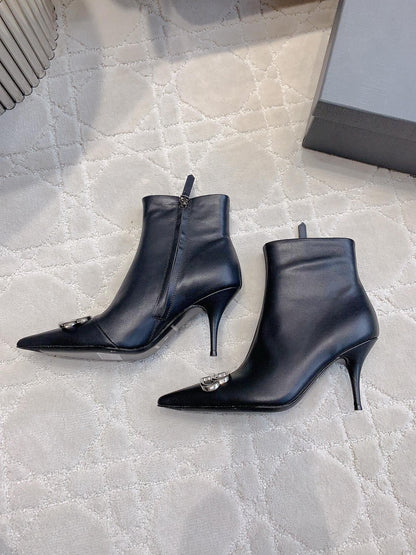 POINTED-TOE HIGH HEEL BOOTS IN BLACK SMOOTH LAMBSKIN