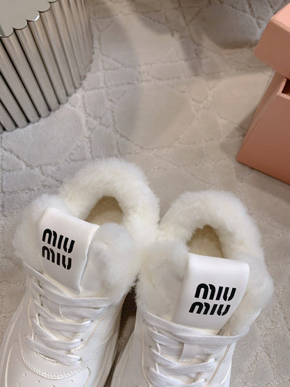 THICK SOLE SNEAKERS IN WHITE LAMBSKIN WITH RABBIT FUR LINING
