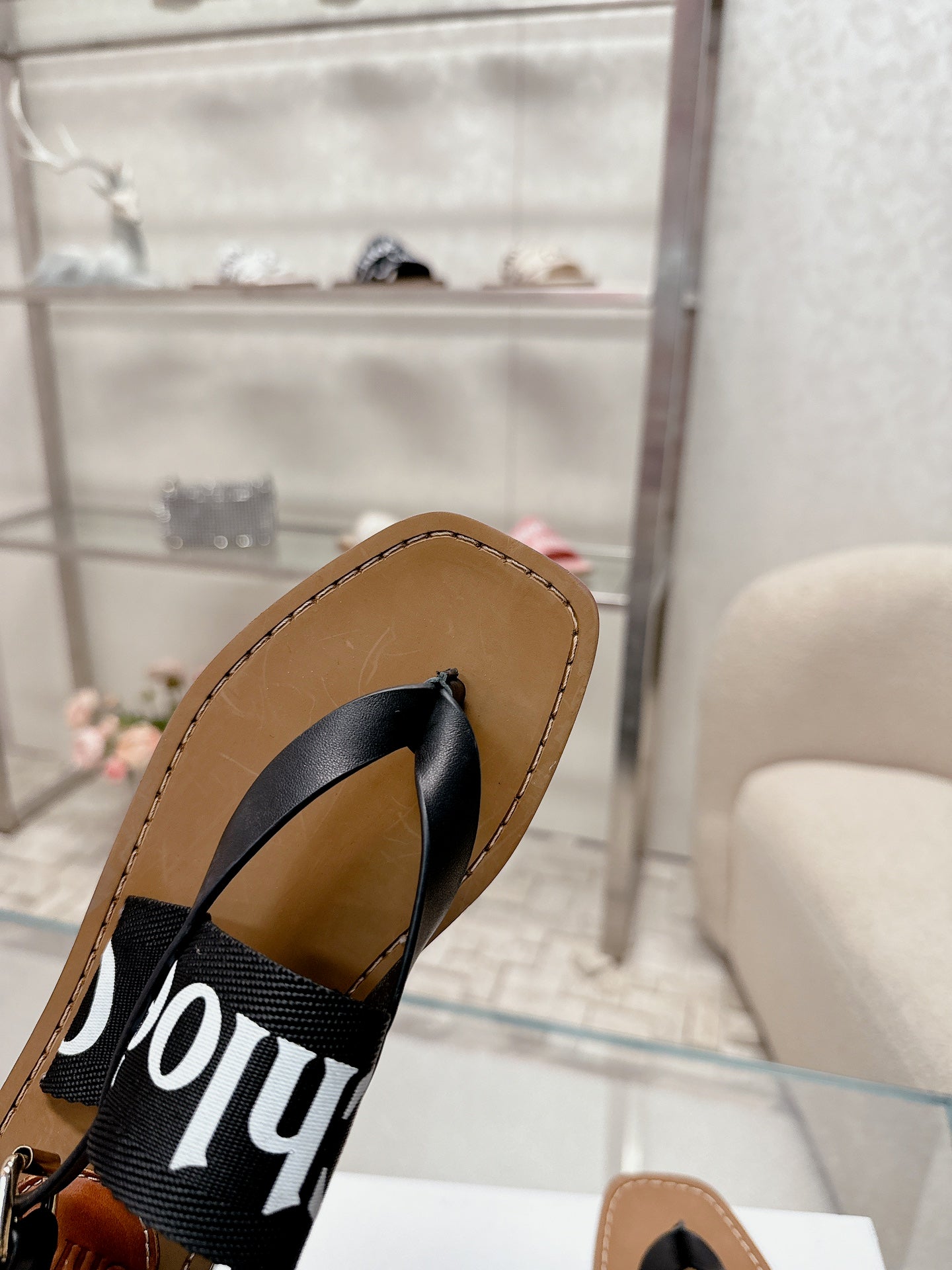 THONG SANDALS IN BLACK CALFSKIN AND CANVAS