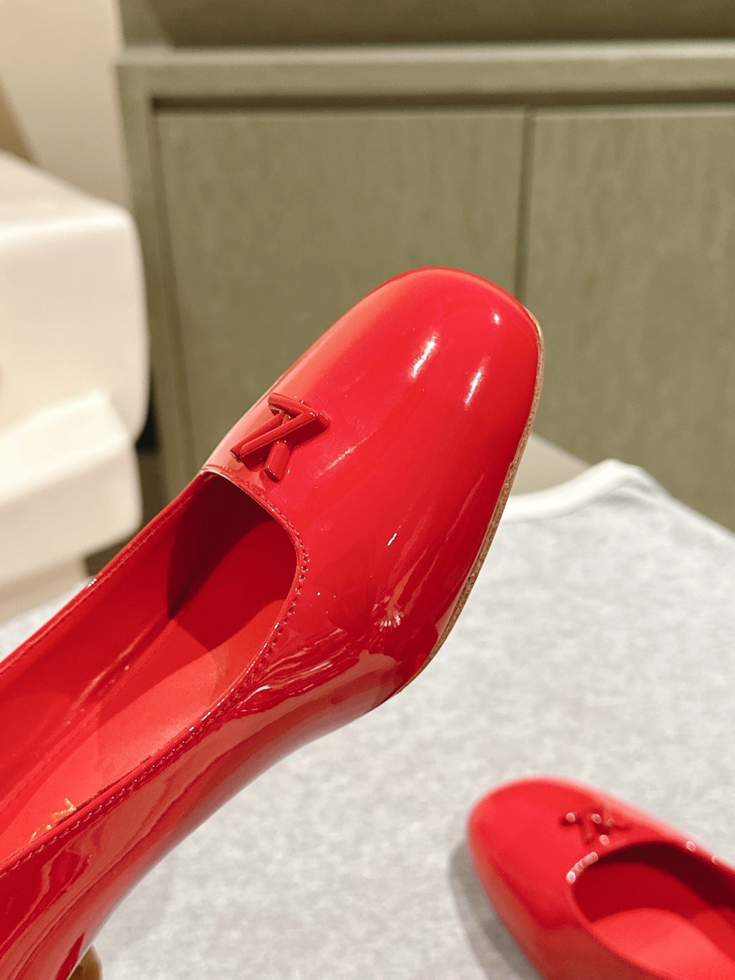 SWING HIGH PUMP 55 MM IN CRIMSON RED PATENT CALFSKIN