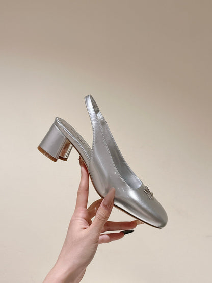 SWING SLINGBACK PUMP 55 MM IN SILVER CALFSKIN