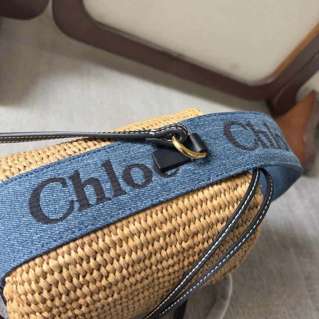 SMALL WOODY BASKET 17 IN NATURAL FIBERS BLUE DENIM BLACK CALFSKIN
