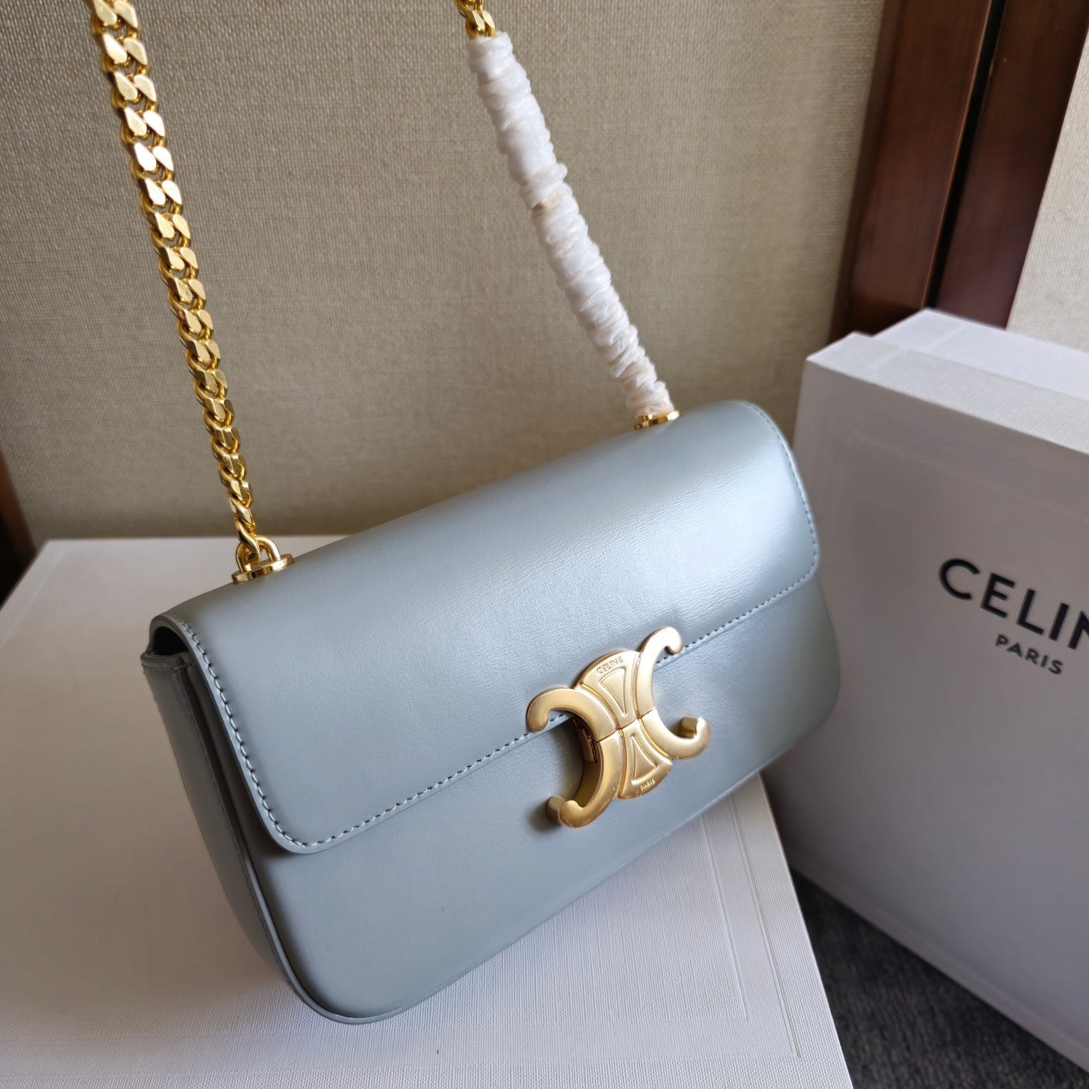 CHAIN EMBOSSED ARMPIT BAG 20 IN COOL GRAY BLUE CALFSKIN