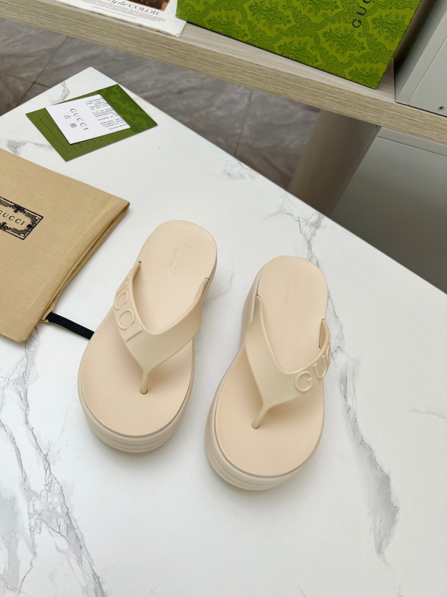 THONG PLATFORM 5 CM IN BEIGE CREAM IMPORTED TPU