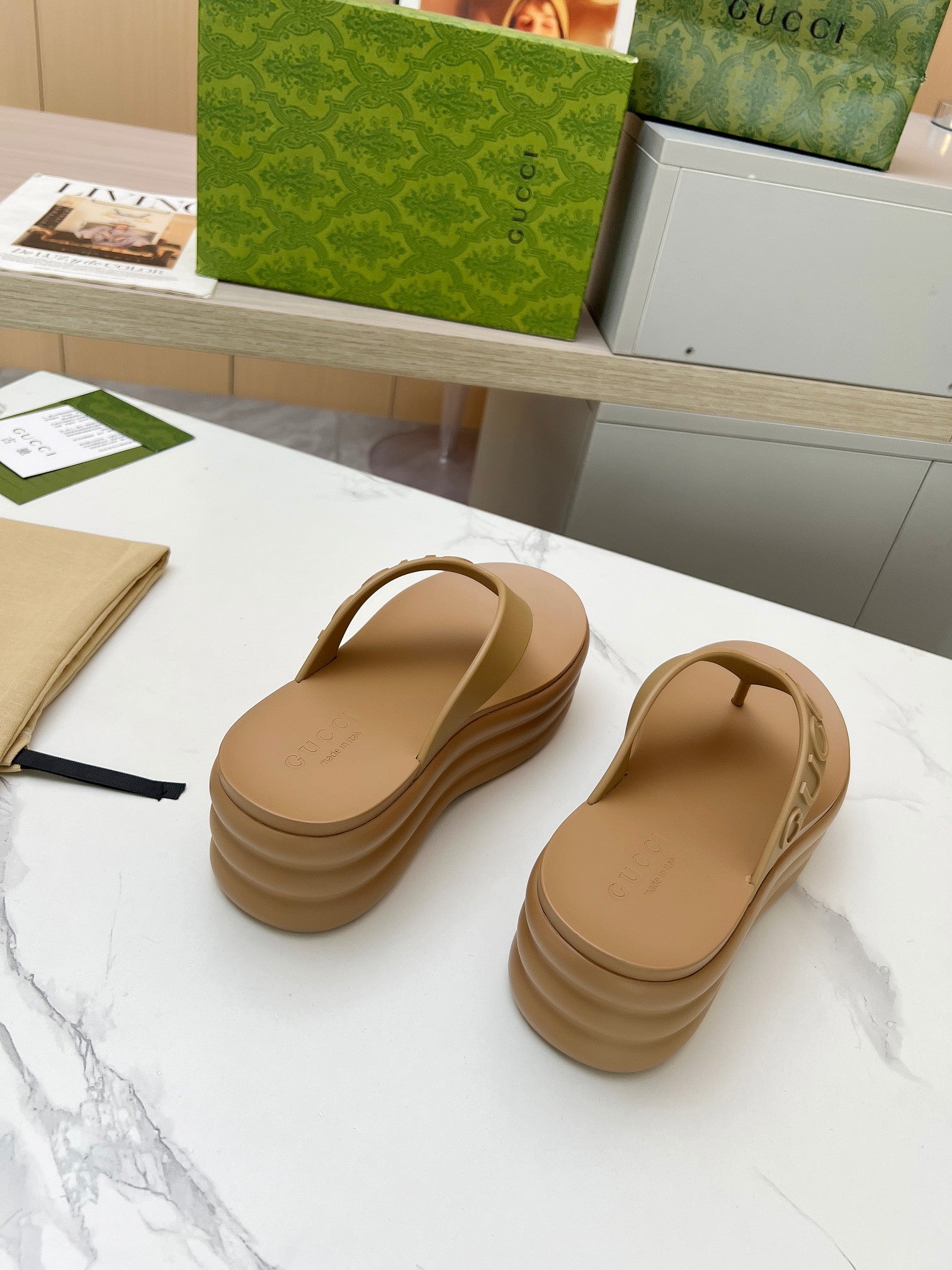 THONG PLATFORM 5 CM IN CIDER BROWN IMPORTED TPU