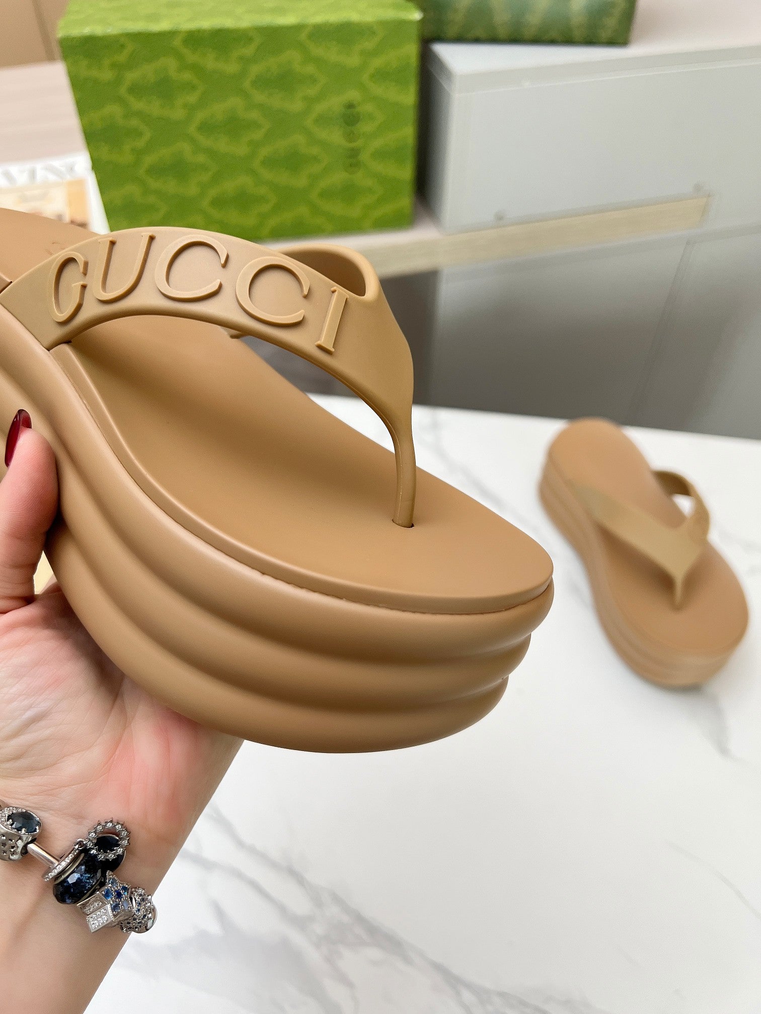 THONG PLATFORM 5 CM IN CIDER BROWN IMPORTED TPU