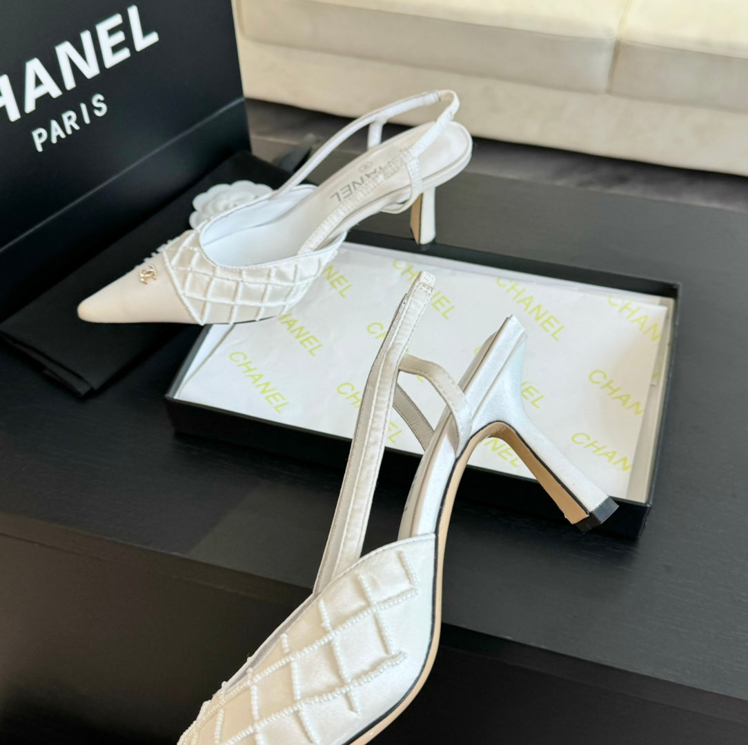 POINTED SLINGBACK MID HEELS WHITE LAMBSKIN