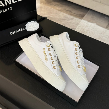 BIG-HEAD COOKIE SHOES IN WHITE LAMBSKIN