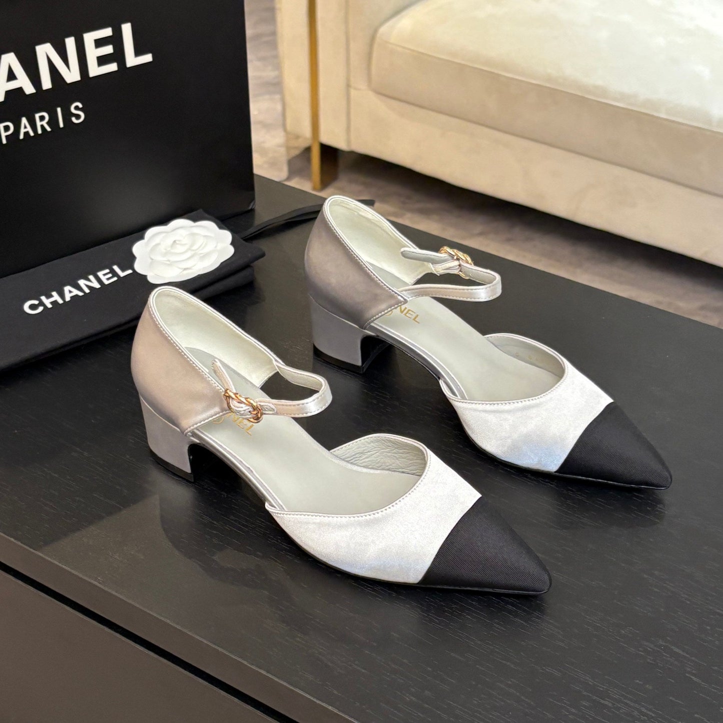 BLOCK HEEL SLINGBACKS IN SILVER MIX BLACK SILK FABRIC