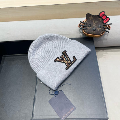 KNITTED BEANIE HAT IN GRAY FLEECE AND WOOL 426206