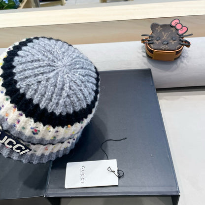 STRIPED KNITTED BUCKET HAT COLORFUL 428103