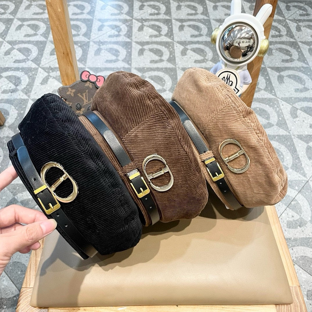 BERET HAT IN BROWN VELVET 430043