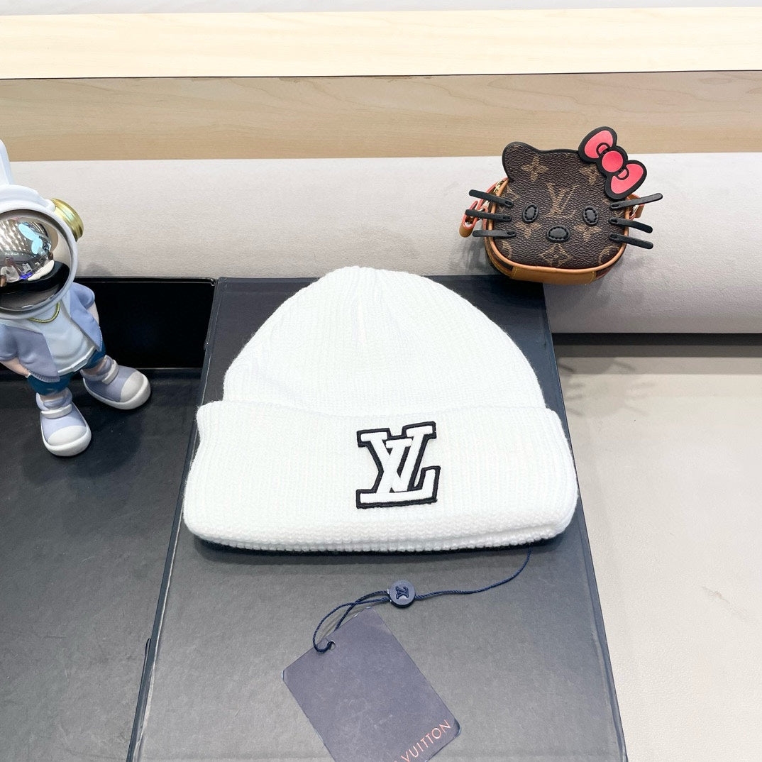 BEANIE HAT IN WHITE WOOL 435029
