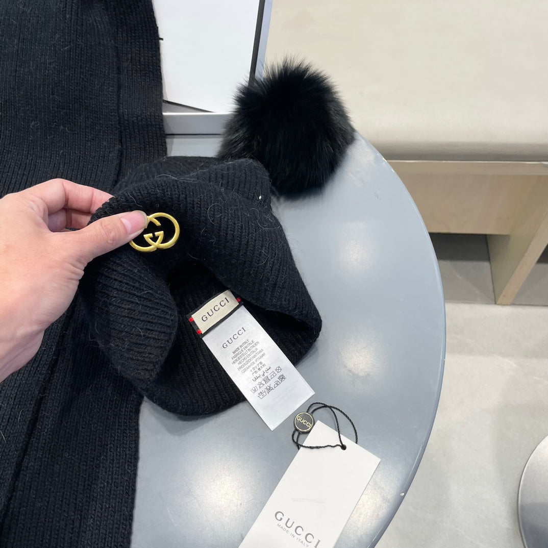 SET SCARF AND HAT IN BLACK CASHMERE 436221