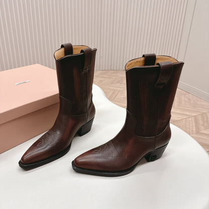 POINTED TOE BOOTS IN COCOA BROWN CALFSKIN