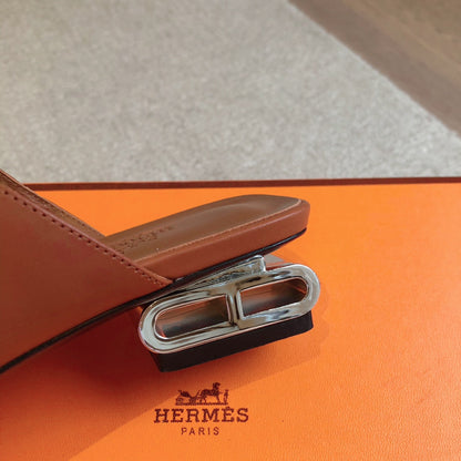 ICONIQUE 25 SANDAL CARAMEL CALFSKIN