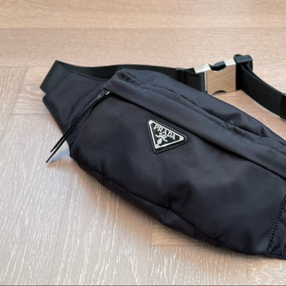 MINI BELT BAG 23 IN BLACK RE-NYLON ADJUSTABLE STRAP