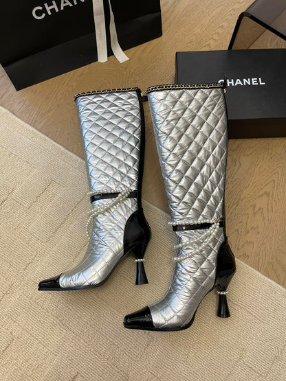 KNEE HIGH BOOTS 8 CM IN SILVER MIX BLACK CALFSKIN WITH PEARL CHAIN