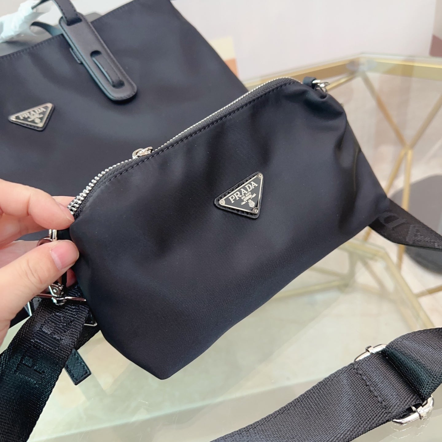 LARGE TOTE BAG 36 IN BLACK RE-NYLON FABRIC