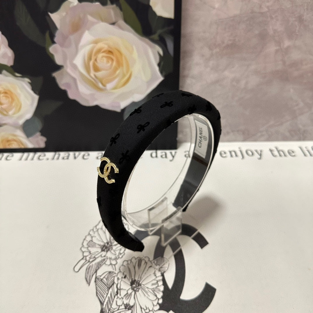 BLACK FABRIC HAIRBAND 432839