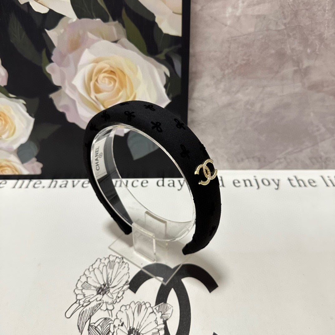 BLACK FABRIC HAIRBAND 432839