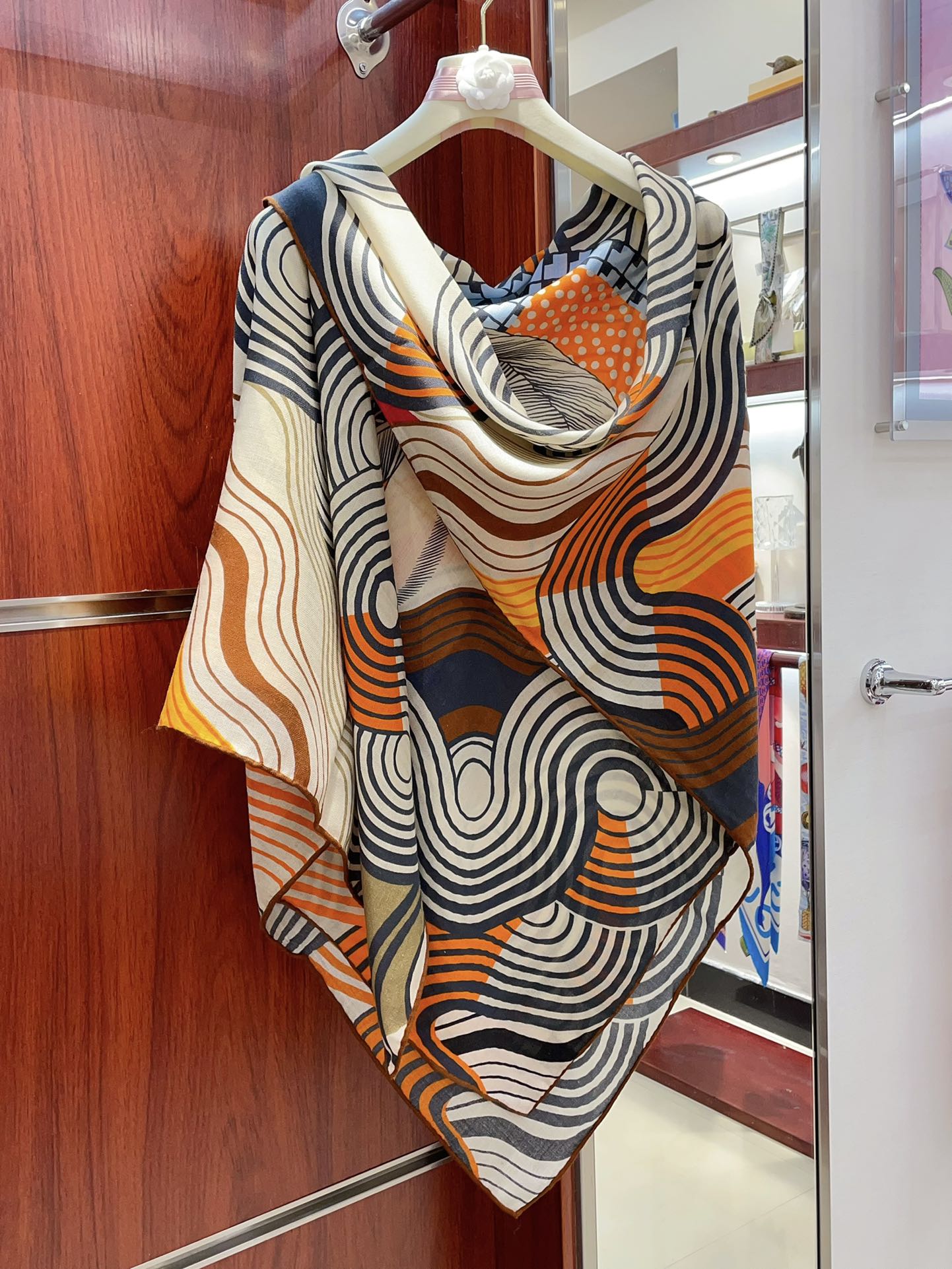 SCARF 140 CM COLORFUL 388173