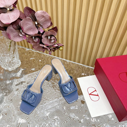 VLOGO SIGNATURE HIGH SHINE OPEN TOE SANDALS 60 MM IN PEGEON BLUE CALFSKIN