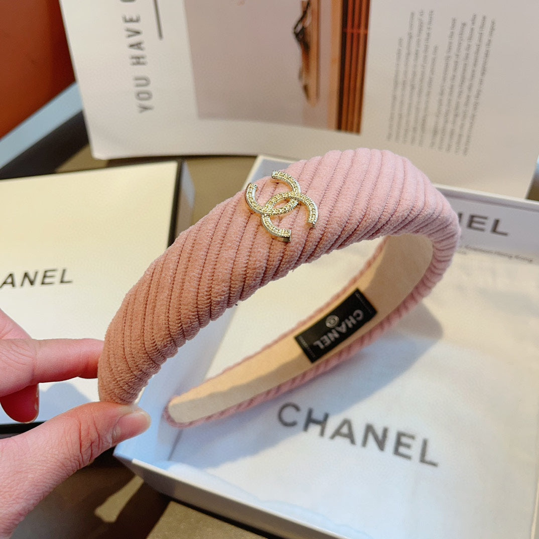 LIGHT PINK FABRIC HAIRBAND WITH GOLD LOGO 414436
